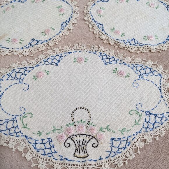 Vintage 1940's Handmade Embroidery & Crochet Doilies - Picture 2 of 16